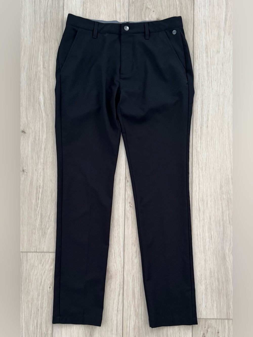 Men’s adidas black flat front straight leg golf pants size 30 waist, 32 length